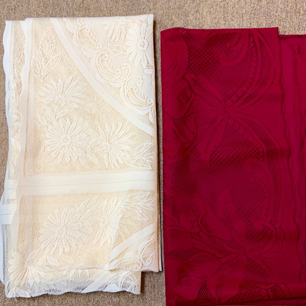 Lace tablecloths